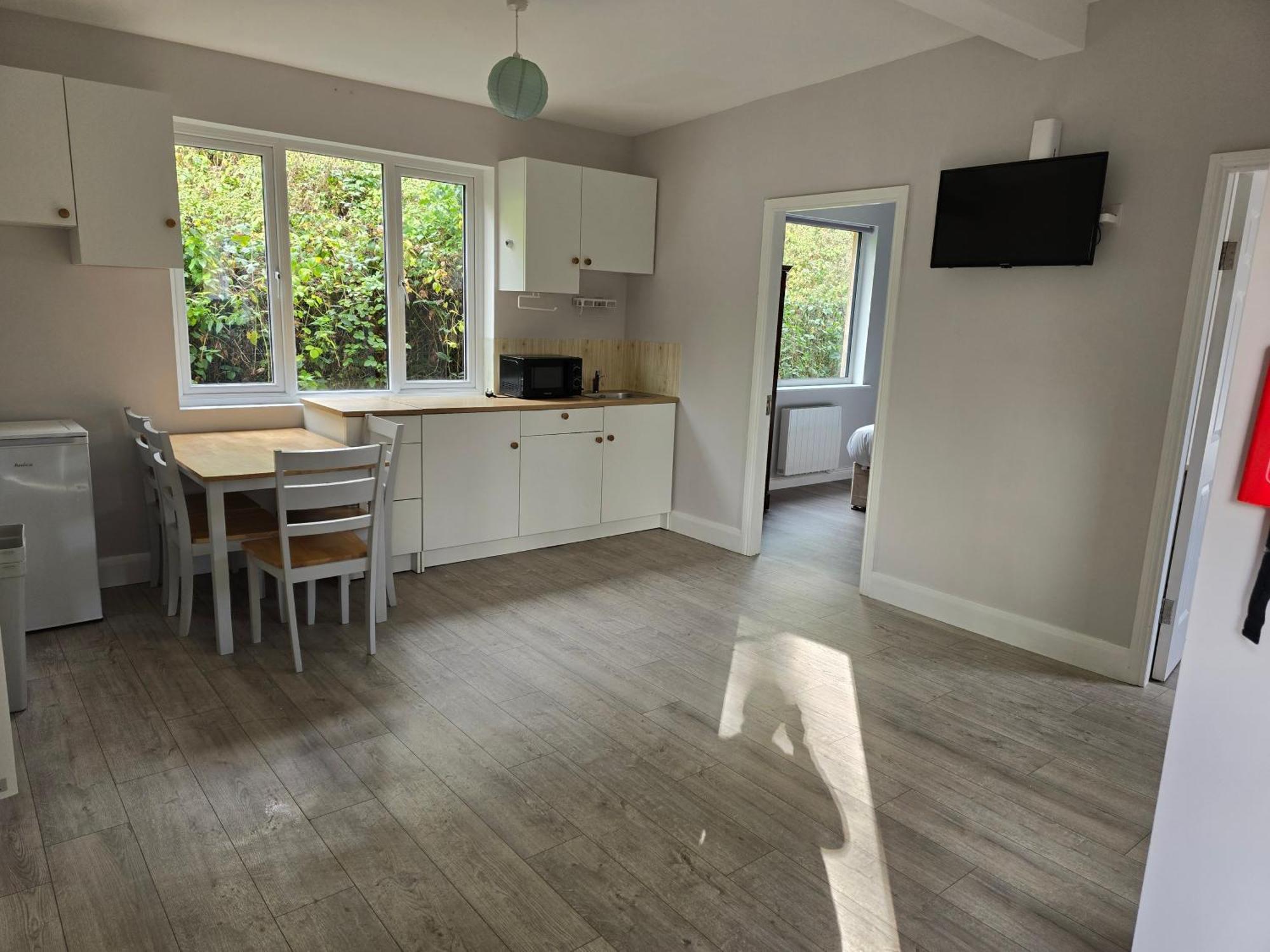 The Dutch Tulip Hostel Mallow Εξωτερικό φωτογραφία